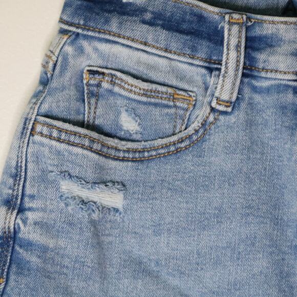 Juniors Distressed Light Blue High Rise Curvy Denim Shorts Size 5 - Picture 6 of 6